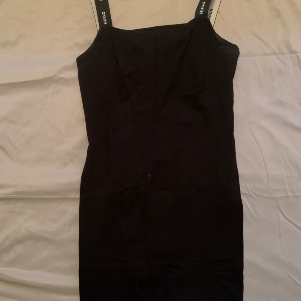 Dress - Picture 2 of 4